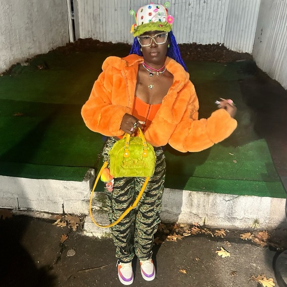 ❌SOLD❌Orange Hooded Faux Fur Jacket - Picture 3 of 5